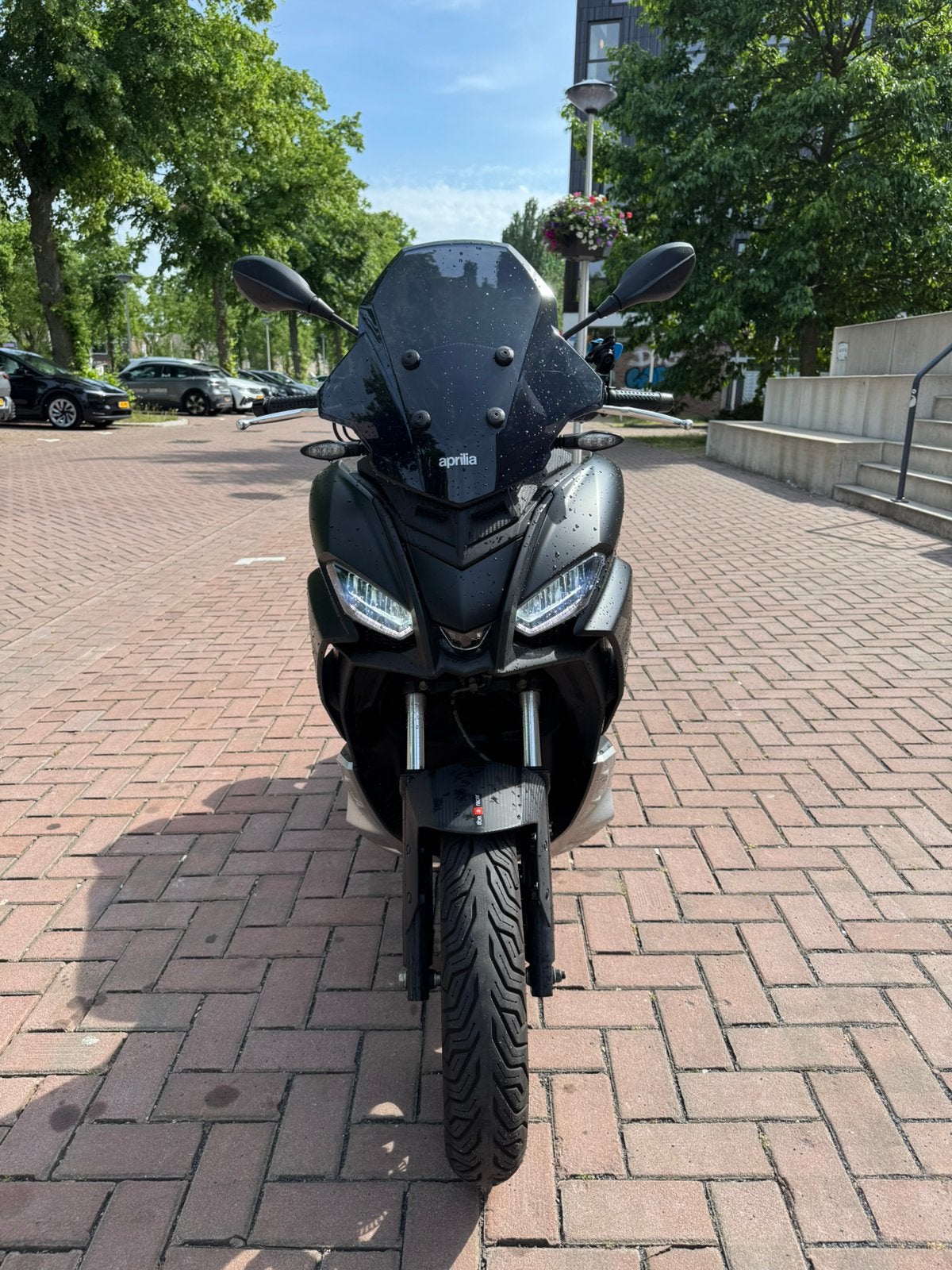 Aprilia SR GT 200 - 2025, Fietsen en Brommers, Scooters | Aprilia, Ophalen, Zo goed als nieuw, Benzine, SR 50