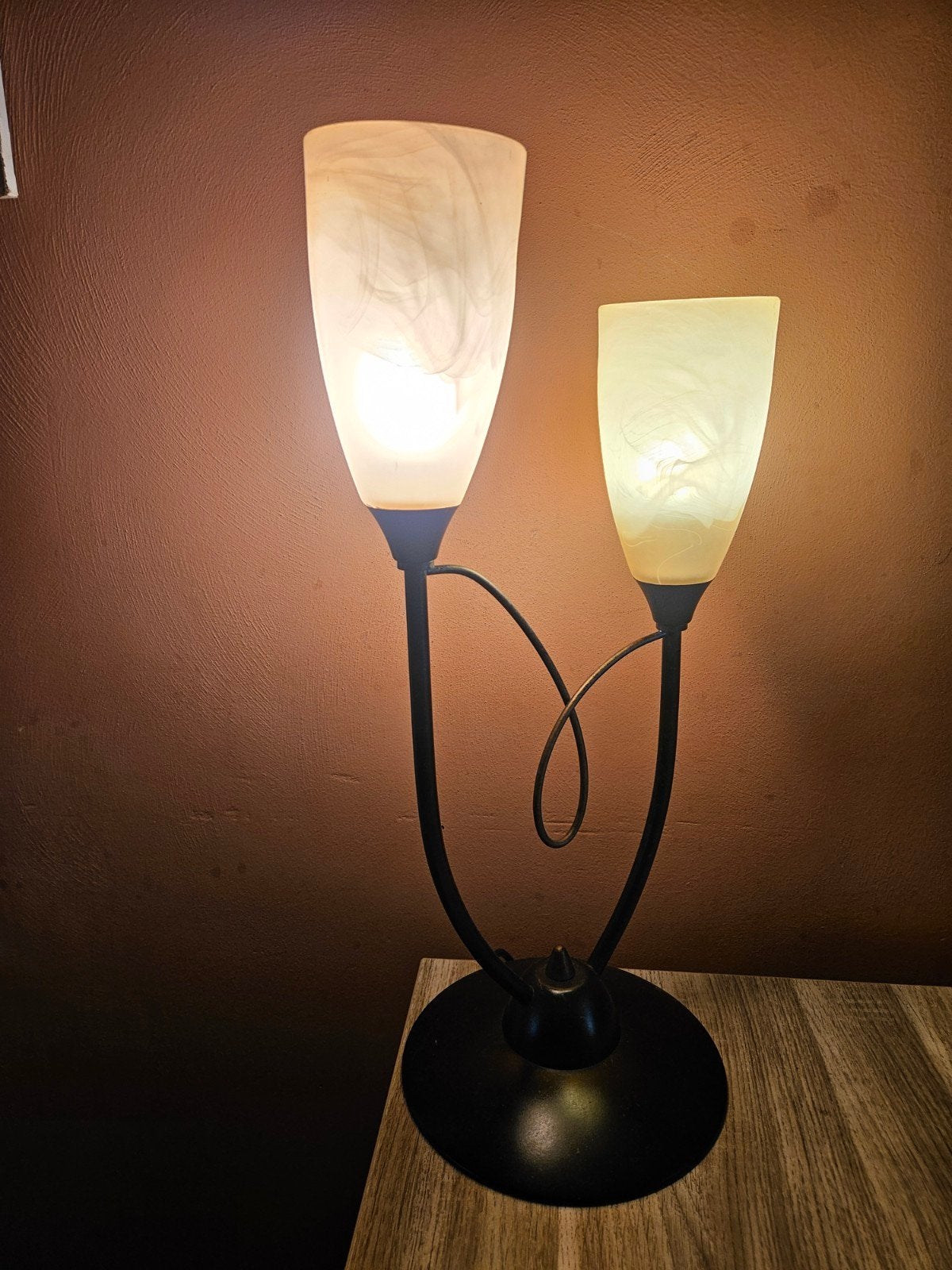 Antieke tafellamp met twee lichtpunten, Antiek en Kunst, Ophalen