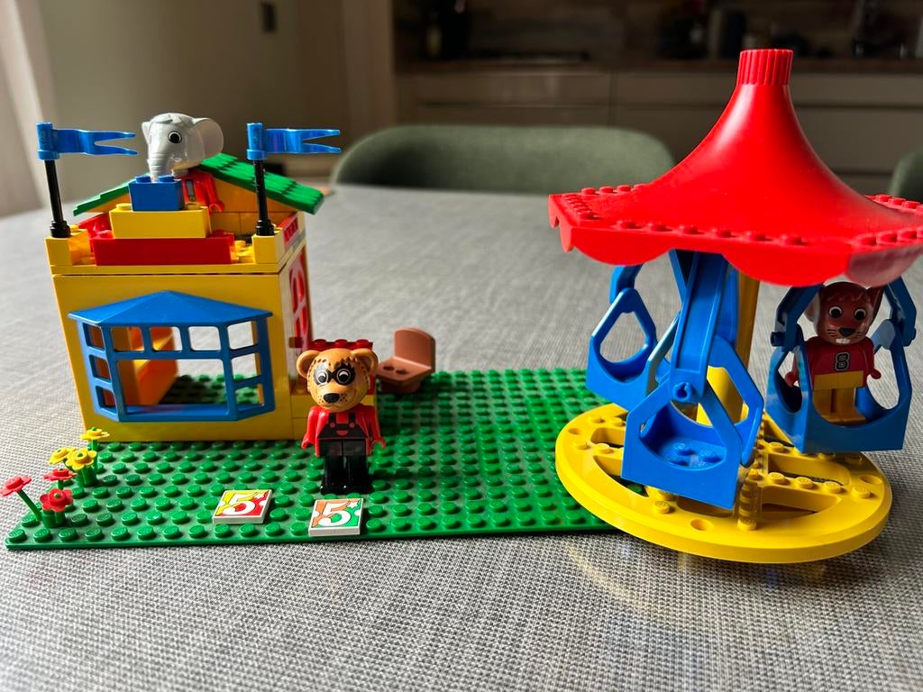 Lego kermis, Eén persoon