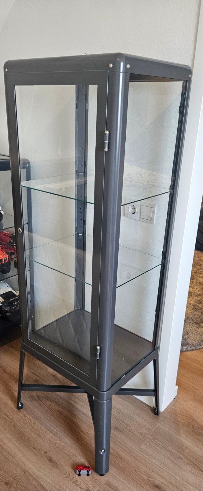 IKEA fabrikor Vitrinekast, Ophalen, Met deur(en), 100 tot 150 cm, 50 tot 100 cm