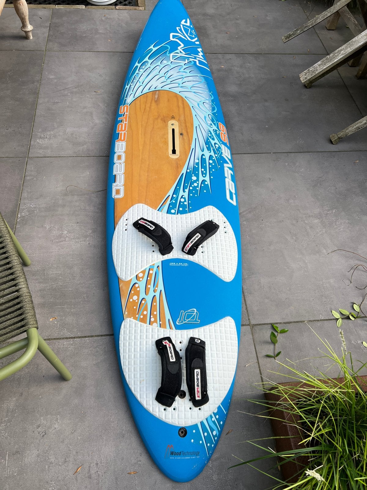 Starboard Carve 99l Windsurfplank met hoes en vin, Watersport en Boten, Ophalen, Gebruikt, Minder dan 250 cm, Starboard