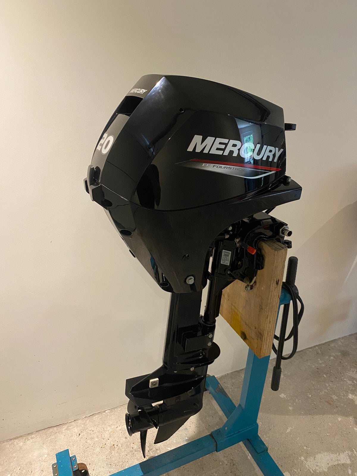 Mercury 20 pk EFI Fourstroke, Watersport en Boten, Buiten- en Binnenboordmotoren, Ophalen, 10 tot 30 pk, Viertaktmotor, Zo goed als nieuw