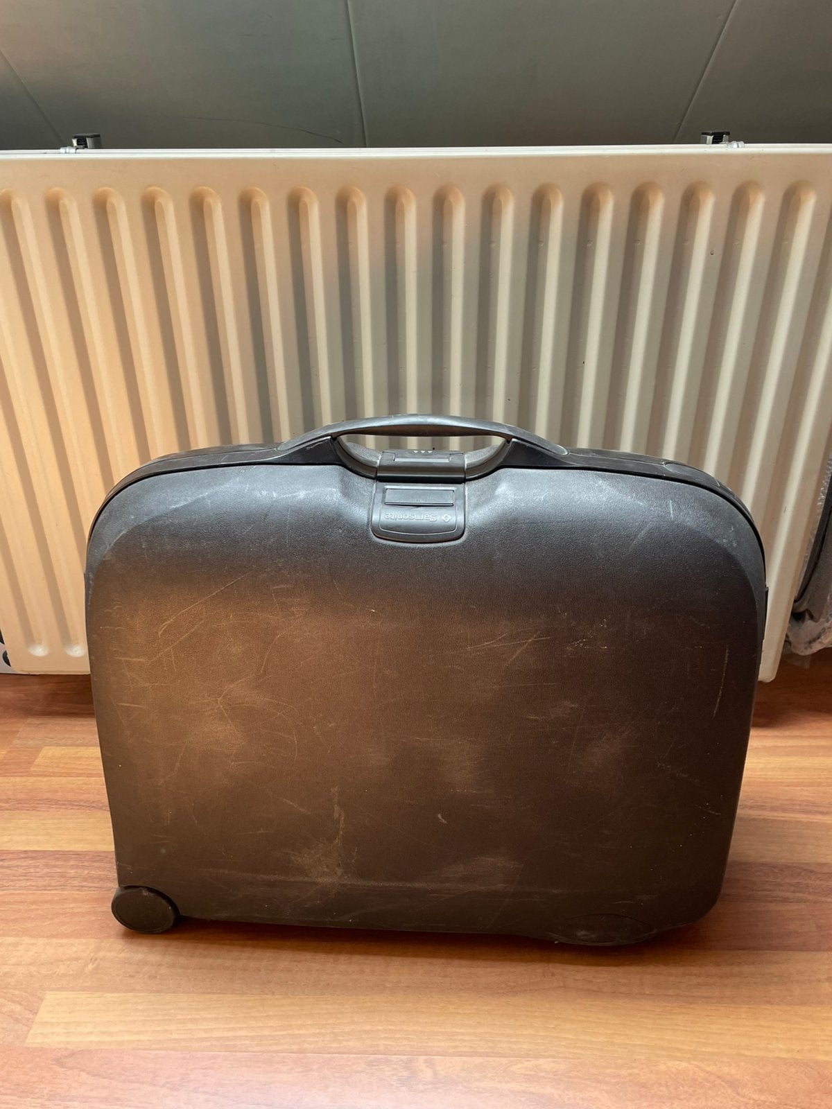Samsonite koffer, Gebruikt, Hard kunststof, 55 cm of meer, Wieltjes