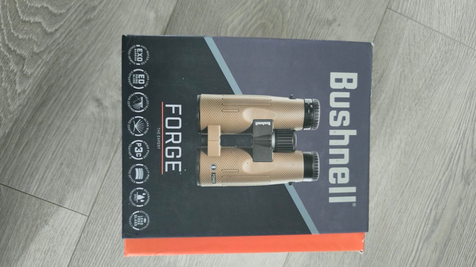 Bushnell Forge 8x42 Verrekijker - Nieuw in doos, Nieuw, Ophalen of Verzenden, Met hoes of tas, Dakkant (recht)