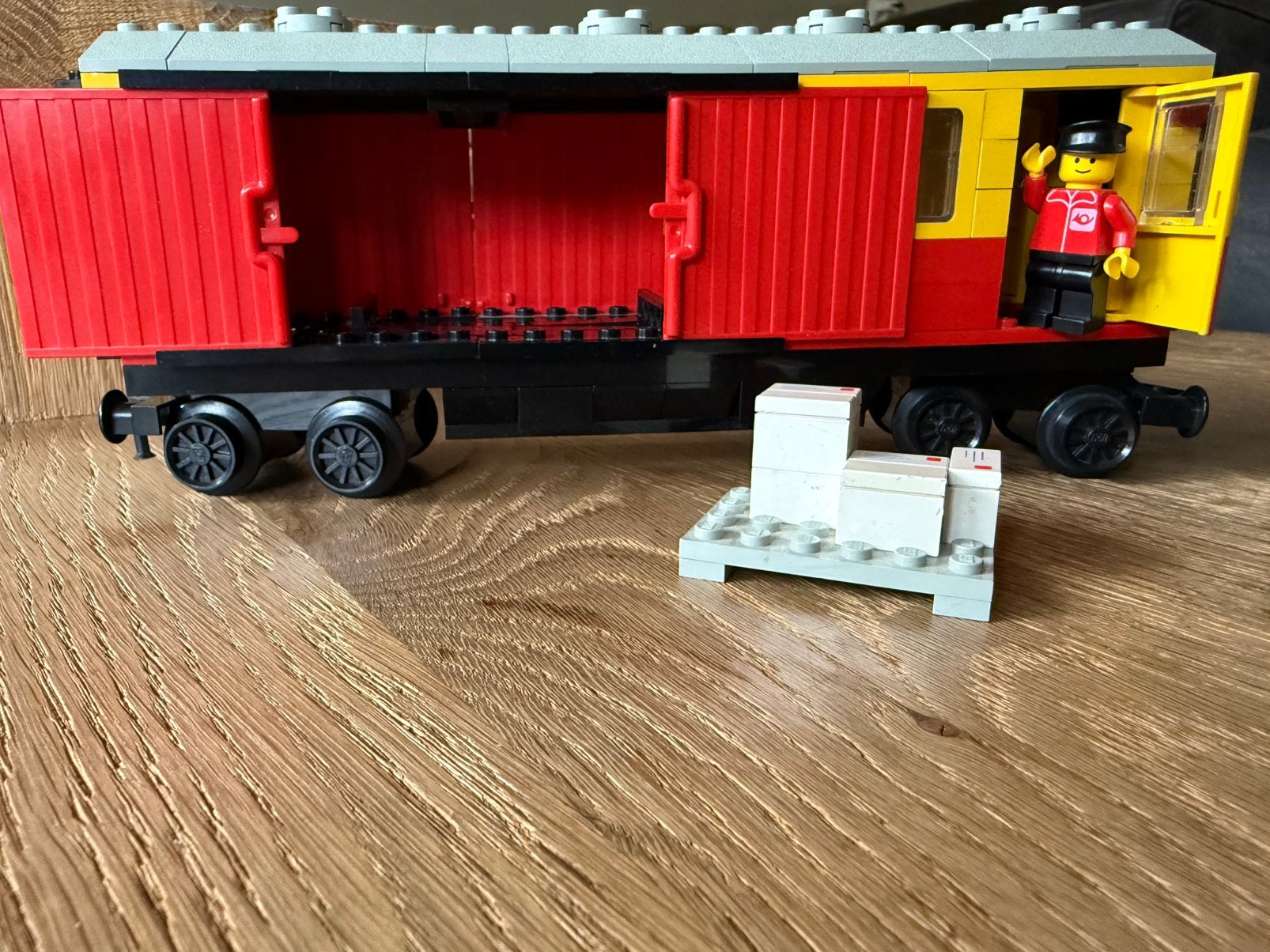 Lego 12 volt Postwagon 7819 voor 12v trein jaren 80, Ophalen of Verzenden, Gebruikt