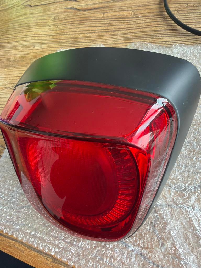 Vespa LED achterlicht Primavera/Sprint, Ophalen of Verzenden, Zo goed als nieuw, Overige typen, Vespa