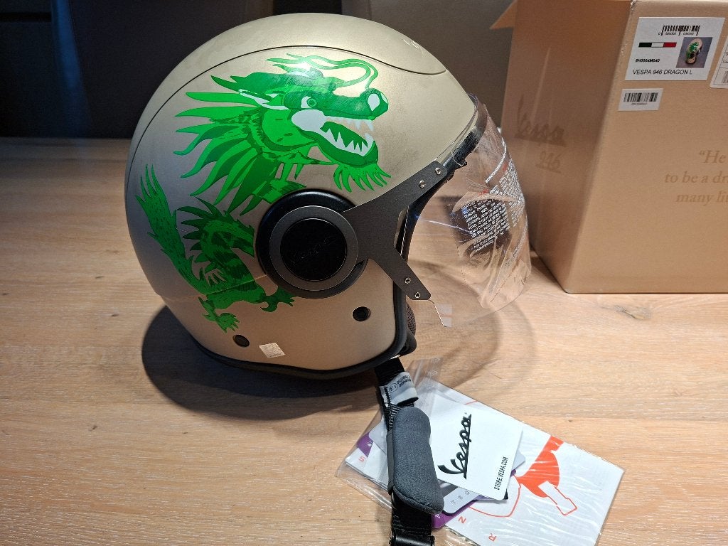 Helm vespa 946 Dragon maat L, Fietsen en Brommers, Scooters | Vespa, Ophalen of Verzenden, Nieuw, Benzine, Overige modellen