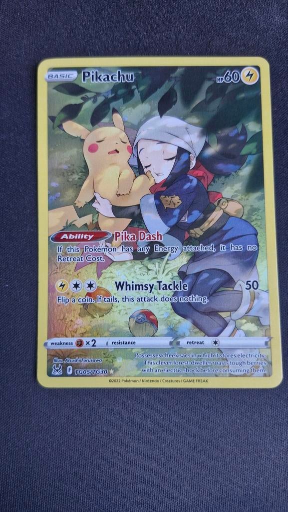 Pikachu TG05 Lost origin, Ophalen of Verzenden, Zo goed als nieuw, Losse kaart, Foil