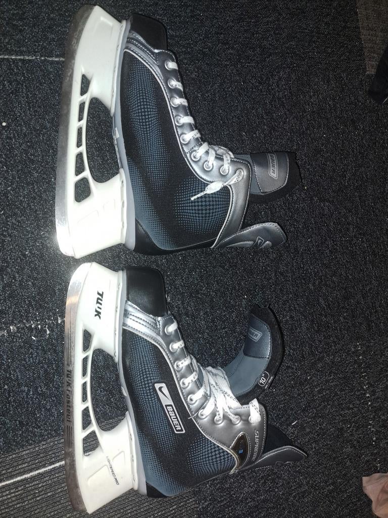 Bauer Supreme ijshockeyschaatsen maat 10 (44-44,5), Ophalen of Verzenden, Gebruikt, IJshockeyschaatsen, Bauer
