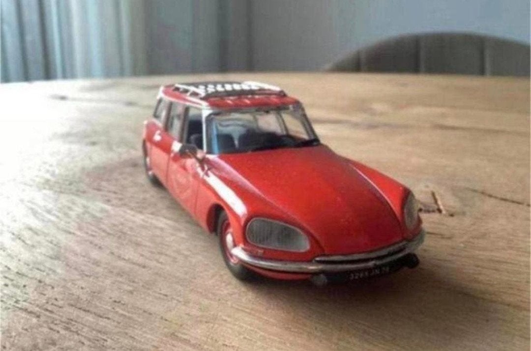 Citroën ID Break Sapeurs-Pompiers – Universal Hobbies – 1972, Hobby en Vrije tijd, Ophalen of Verzenden, Gebruikt, Auto, Universal Hobbies