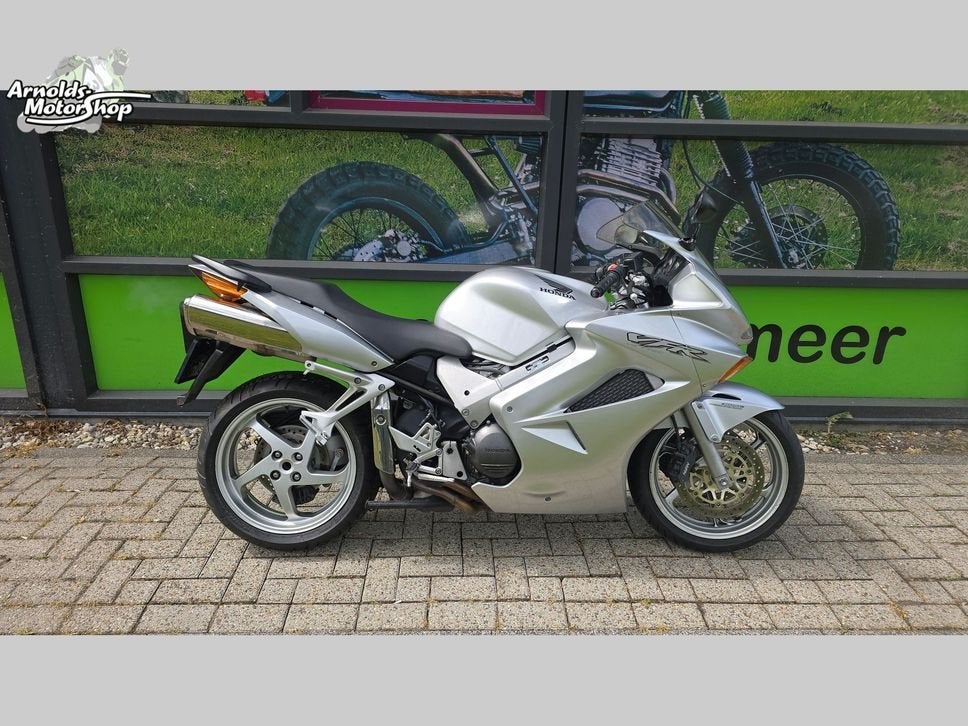 HONDA VFR 800 FI VTEC (bj 2002) 26,354 km, 782 cc, HONDA, 4 cilinders, Motorrijbewijs A
