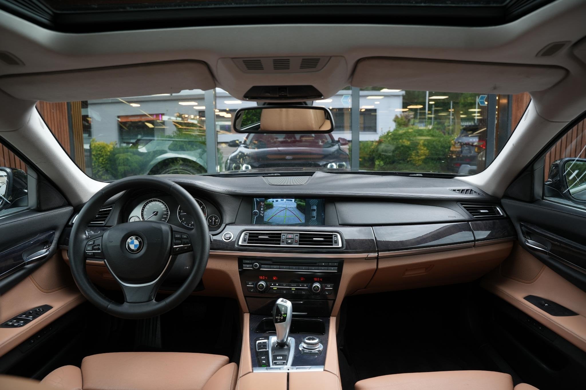 BMW 7-serie 730d High Executive Schuifdak Leer HeadUp Lane A, Auto's, Automaat, Achterwielaandrijving, Gebruikt, Euro 6