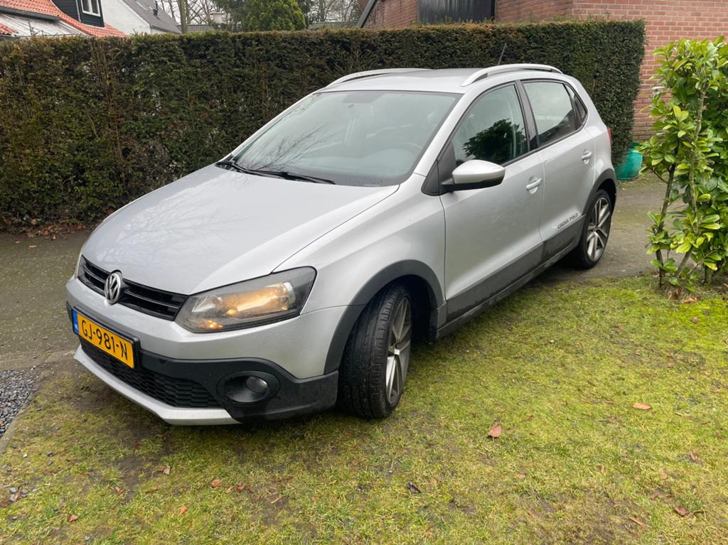 Vw cross polo1.2 12v  bj 2010 parkeerschade, Auto diversen, Schadeauto's, Ophalen, Zwart, Benzine