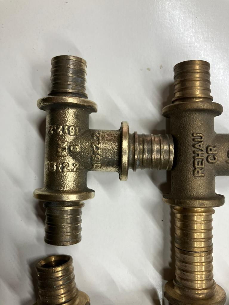 Rehau T stukken, Overige materialen, Overige typen, Ophalen of Verzenden, Minder dan 2 meter