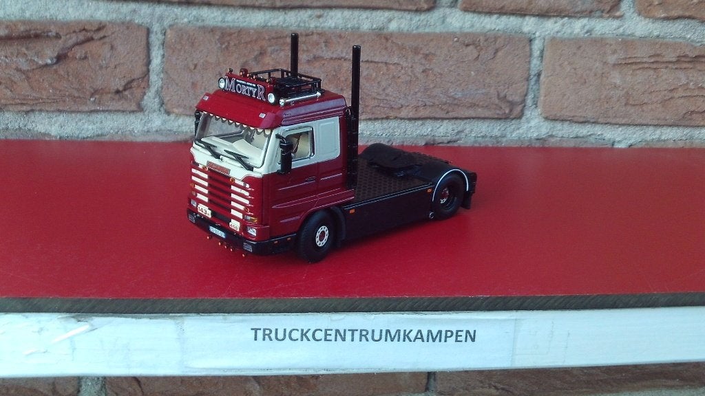 WSI  Scania  3  Streamline  van  Transports  Mortyr.