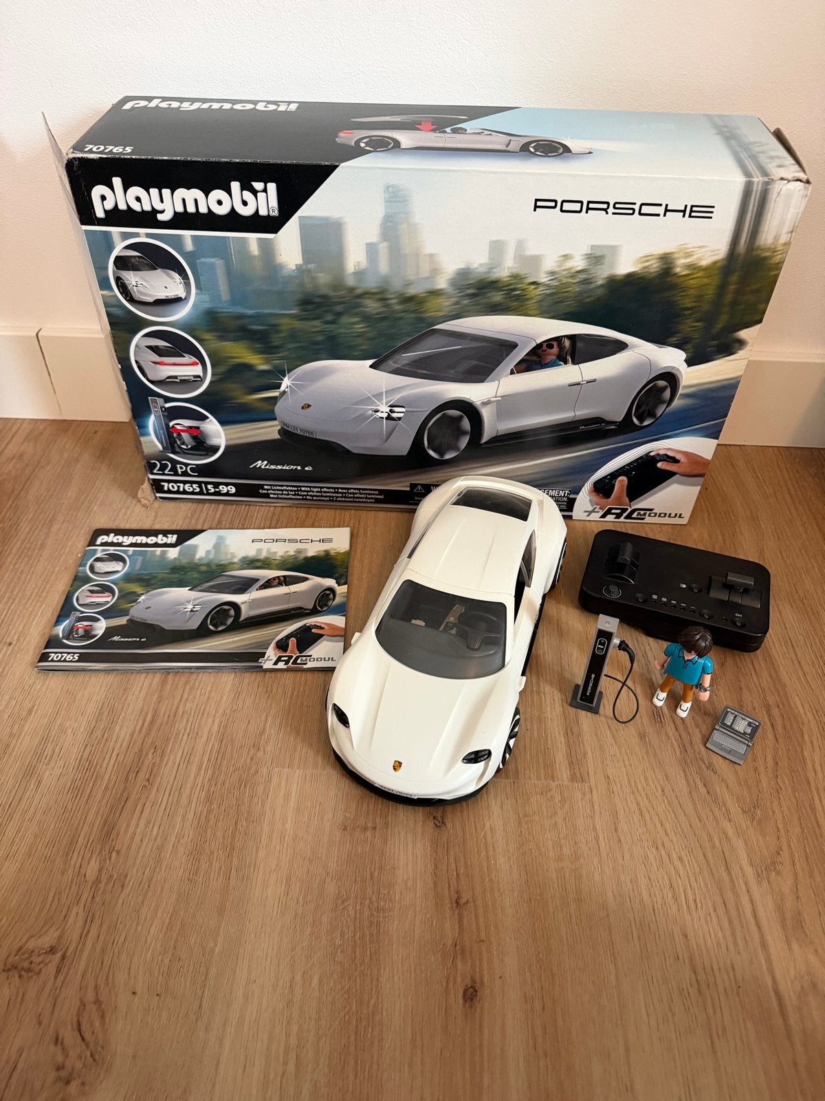 Playmobil Porsche Mission E - 70765 RC, Ophalen of Verzenden, Zo goed als nieuw, Afstandsbediening