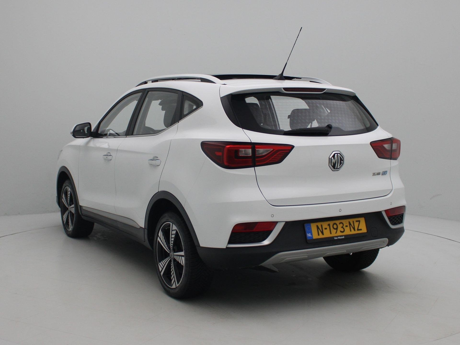 MG ZS EV Luxury 45 kWh | Apple Carplay/Android Auto | Panora, Auto's, Gebruikt, 143 pk, ZS, 1507 kg