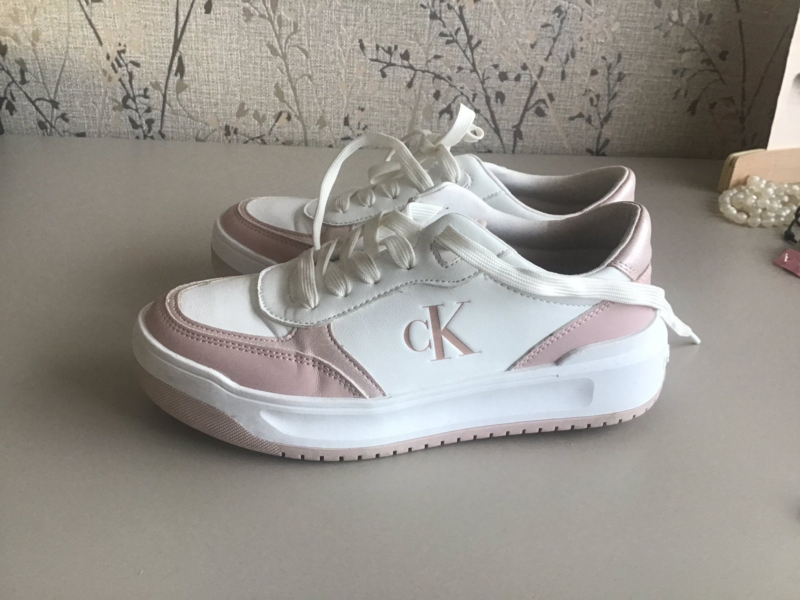 Sportschoenen van Calvin klein maat 36, Ophalen of Verzenden, Zo goed als nieuw, Roze