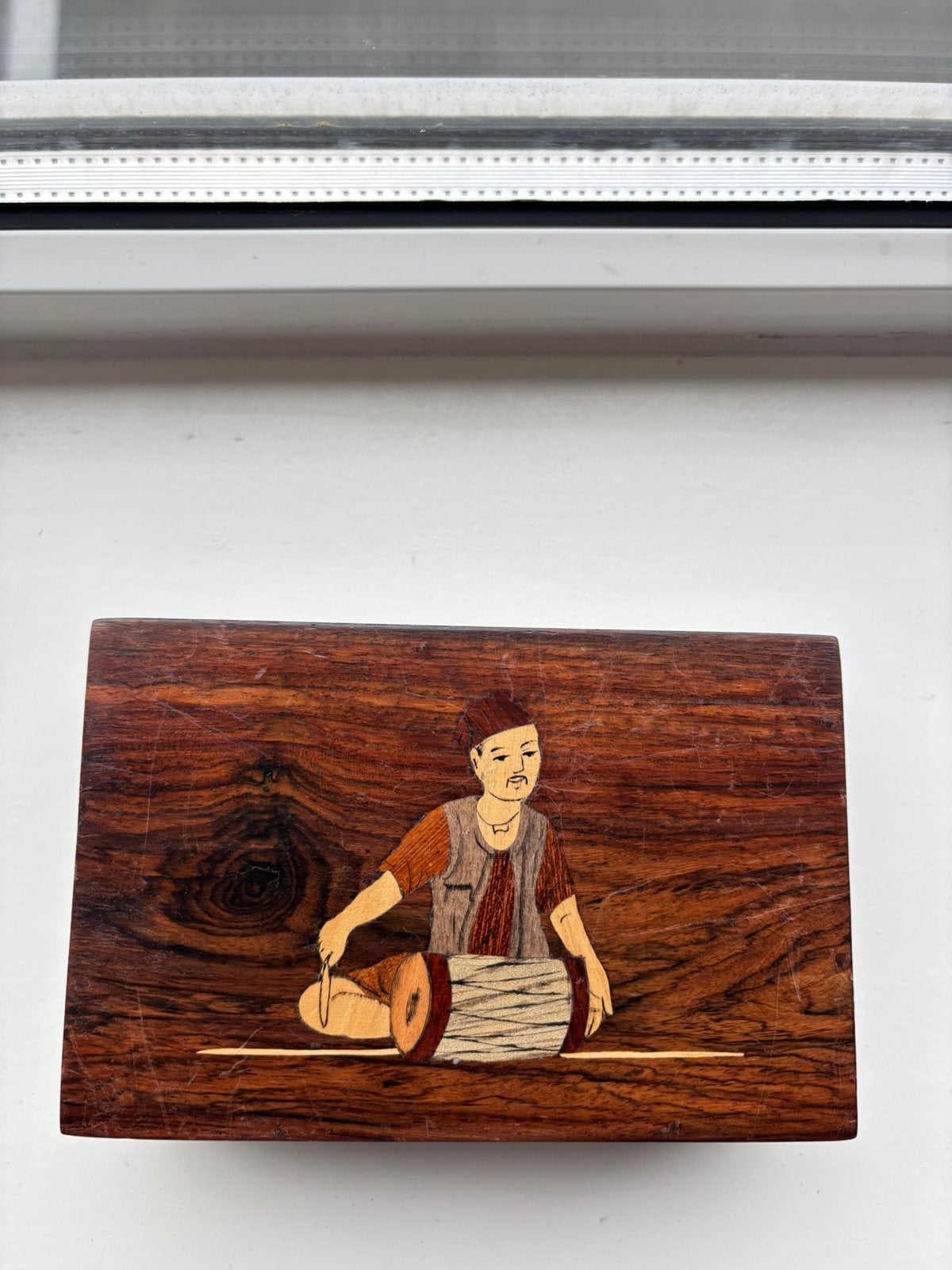 Een decoratief houten doosje  inlegwerk, Ophalen of Verzenden