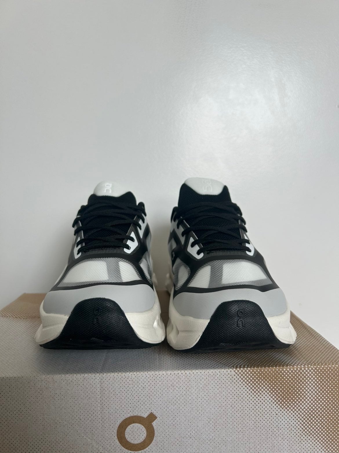 On Cloud schoenen, Kleding | Dames, Schoenen, Ophalen of Verzenden, Nieuw, Zwart, Sportschoenen