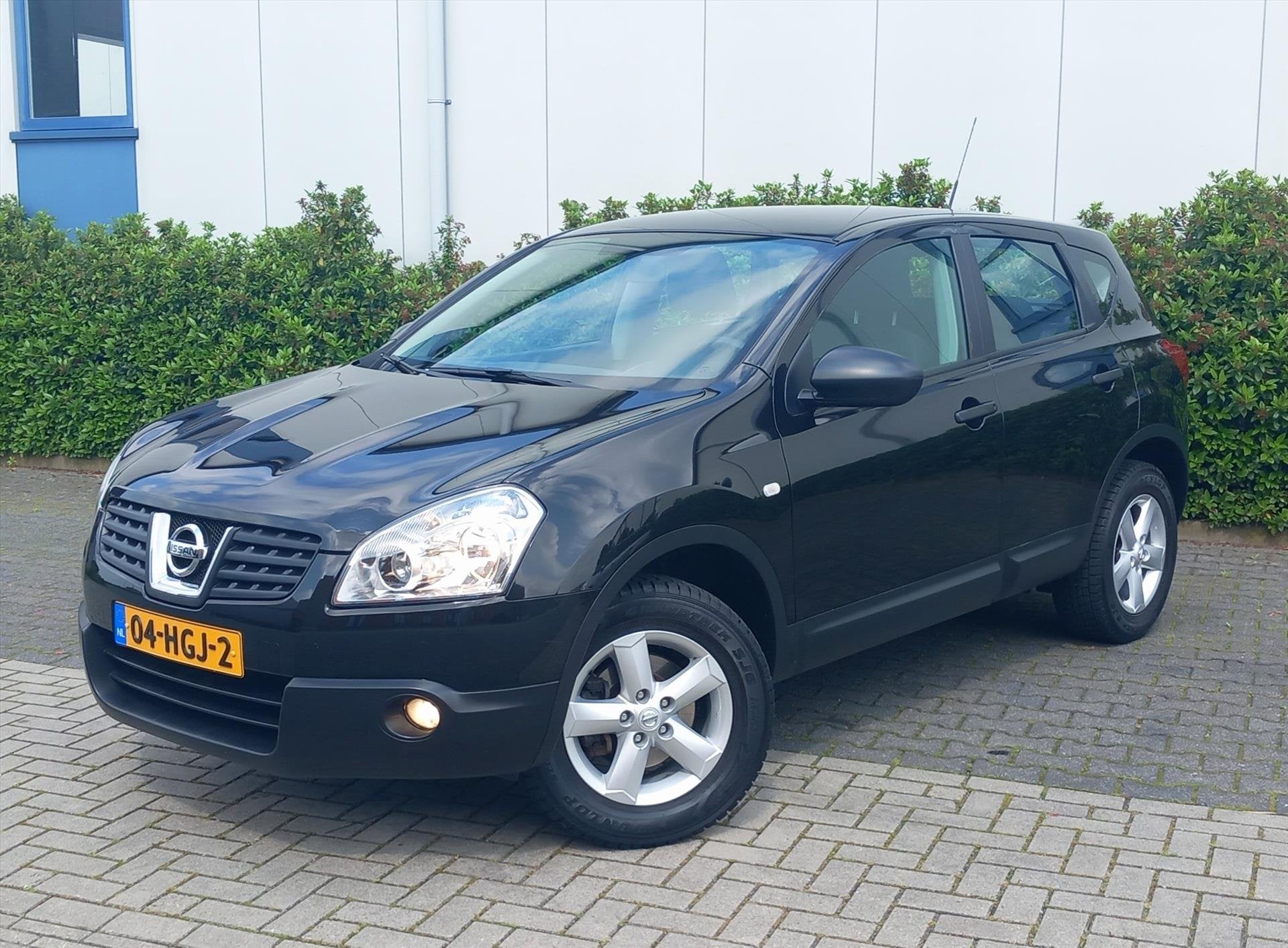 NISSAN Qashqai 1.6 2WD Visia Airco/Trekhaak, Auto's, Voorwielaandrijving, 1272 kg, Gebruikt, Zwart