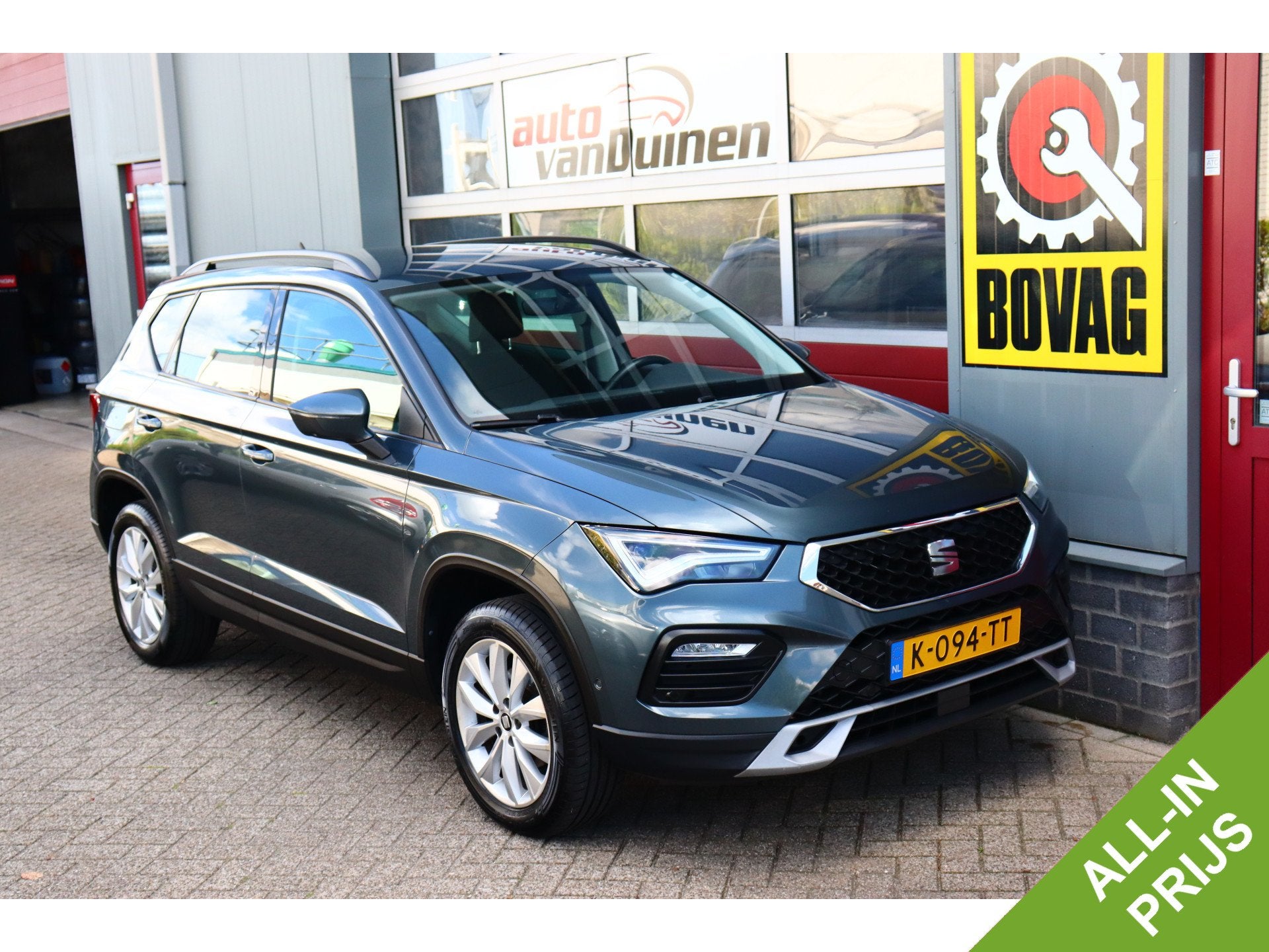 SEAT Ateca 1.5 TSI Style Business Intense O.a: Camera, PDC,, Voorwielaandrijving, Dealer onderhouden, 1300 kg, 4 cilinders