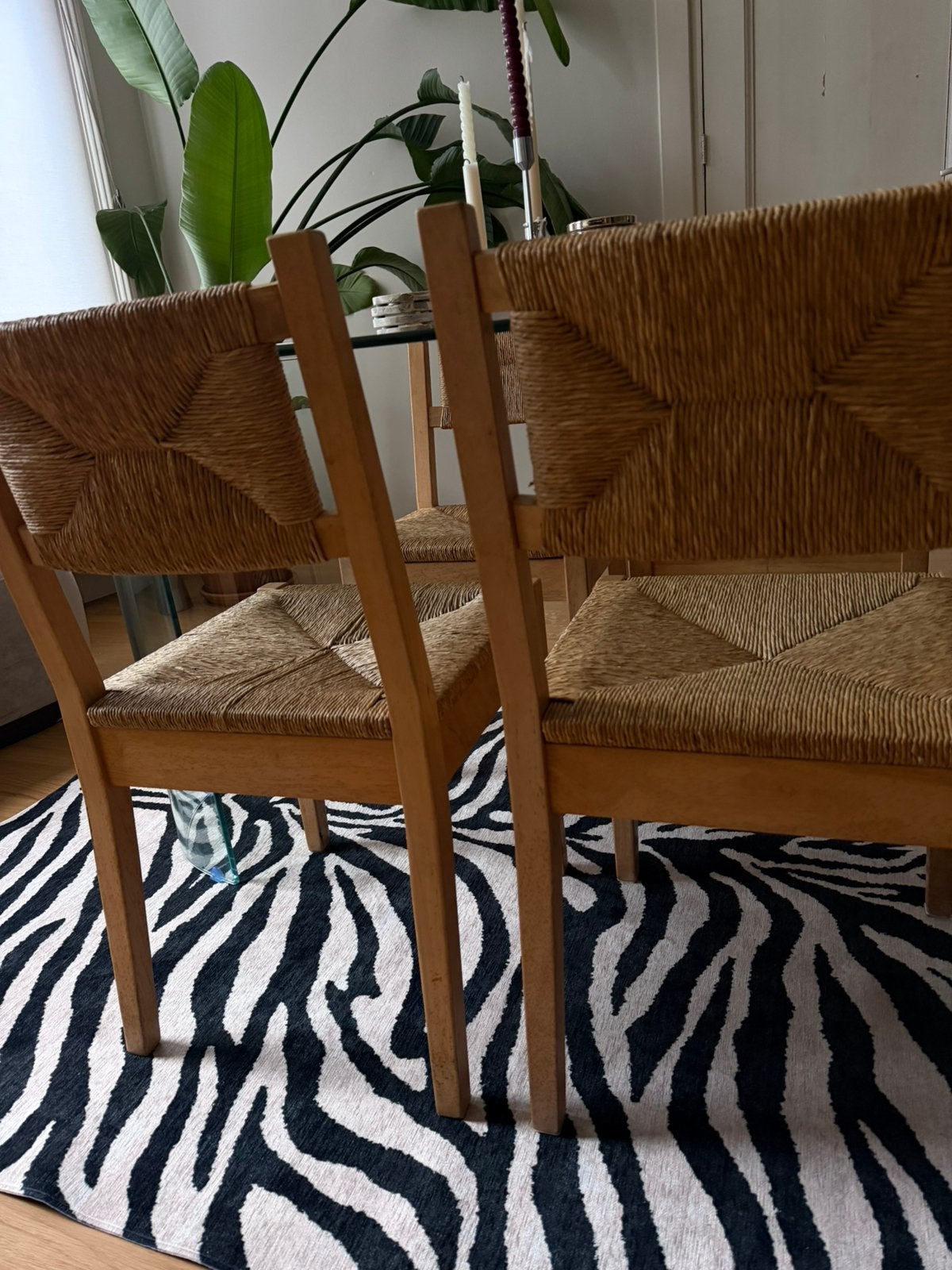 Set van 4 rotan stoelen met rieten zitting, Huis en Inrichting, Ophalen, Gebruikt, Bruin, Vier