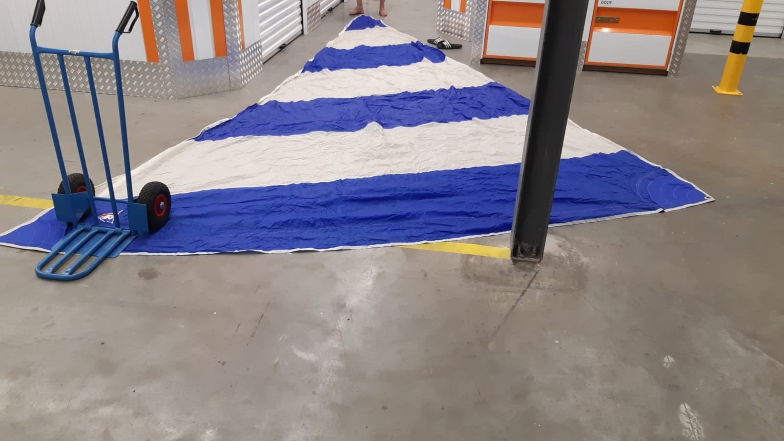 Gebruikte Spinnaker - Blauw/Wit gestreept, Ophalen, 6 meter of meer, Gebruikt, Spinnaker