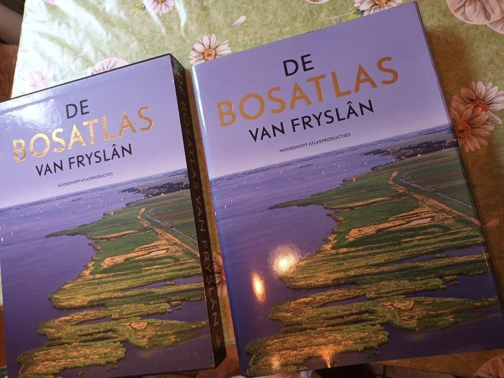Bosatlas Fryslan Friesland. Waddenzee elfsteden Dokkum Atlas, Bosatlas, Wolters-Noordhoff Atlasproducties, 2000 tot heden, Ophalen of Verzenden