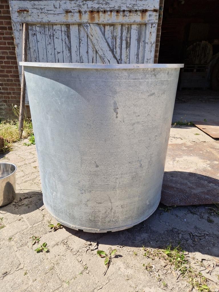 Grote metalen plantenbak op wieltjes diameter 83 cm, Ophalen, Gebruikt, Rond, Balkon