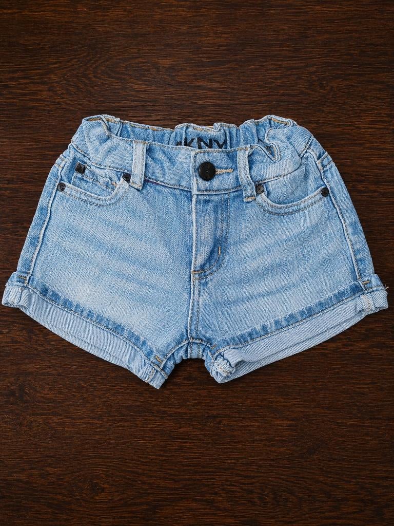 DKNY spijkerbroekje maat 92 (2T), Kinderen en Baby's, Kinderkleding | Maat 92, Broek, Gebruikt, Jongen of Meisje, Ophalen of Verzenden