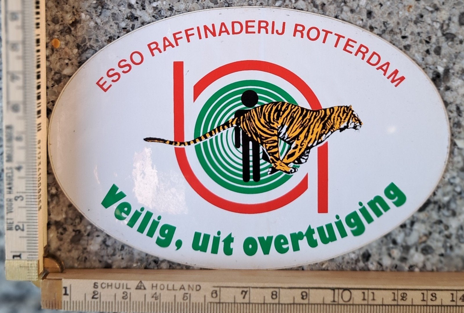 Vintage sticker Esso raffinaderijen Rotterdam veilig, Ophalen of Verzenden, Zo goed als nieuw, Merk