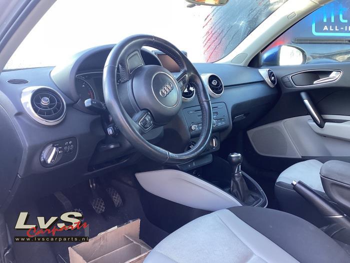 Airbag set + dashboard van een Audi A1, Gebruikt, -, -, -