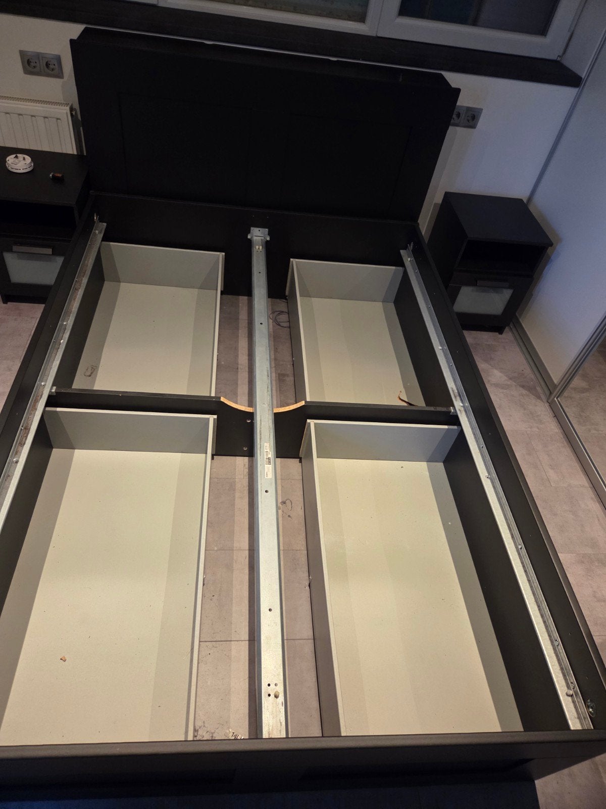Ikea Brimes 140 + nachtkastjes, Ophalen, Gebruikt, Zwart, Tweepersoons