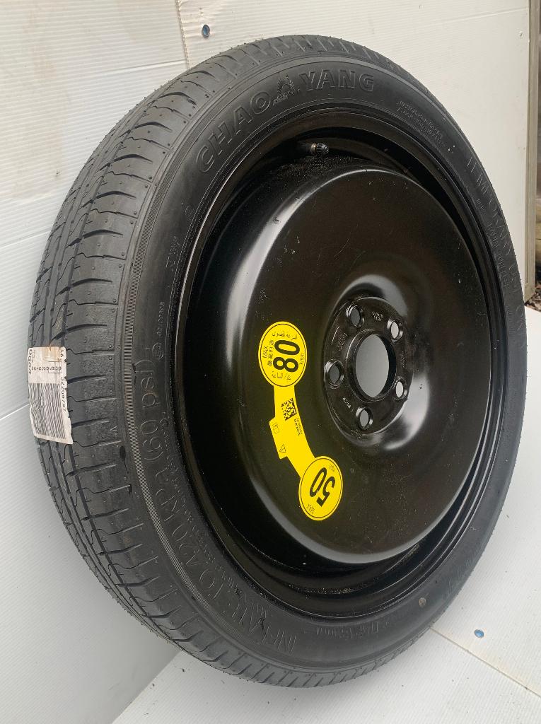Volvo XC40  Thuiskomer Buitenspiegelglas L&R en pedaalrubber, Ophalen, Nieuw, Volvo