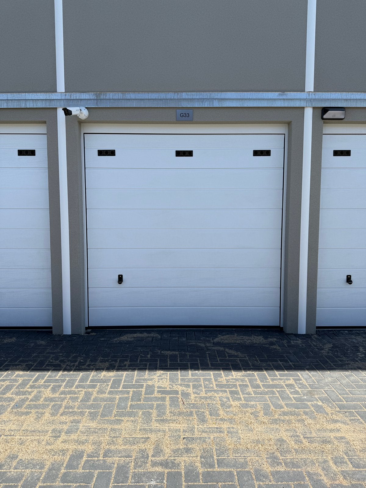 Nette nieuwe garagebox te huur Nijmegen met Elektra + Water, Auto diversen, Autostallingen en Garages