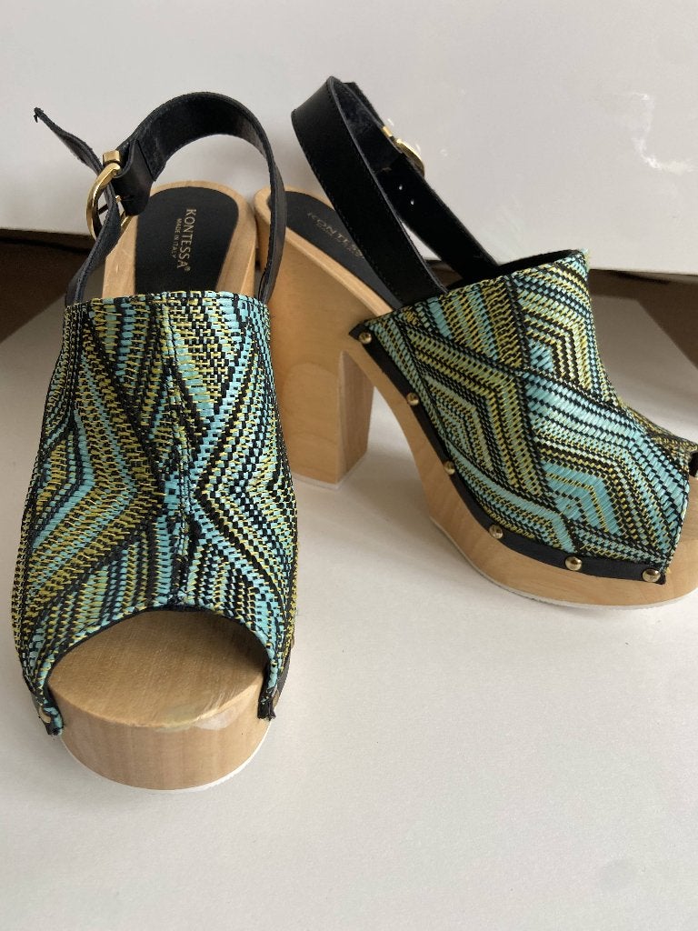 Klompen met hoge hak en groen design maat 39, Kontessa, Ophalen of Verzenden, Zo goed als nieuw, Schoenen met hoge hakken