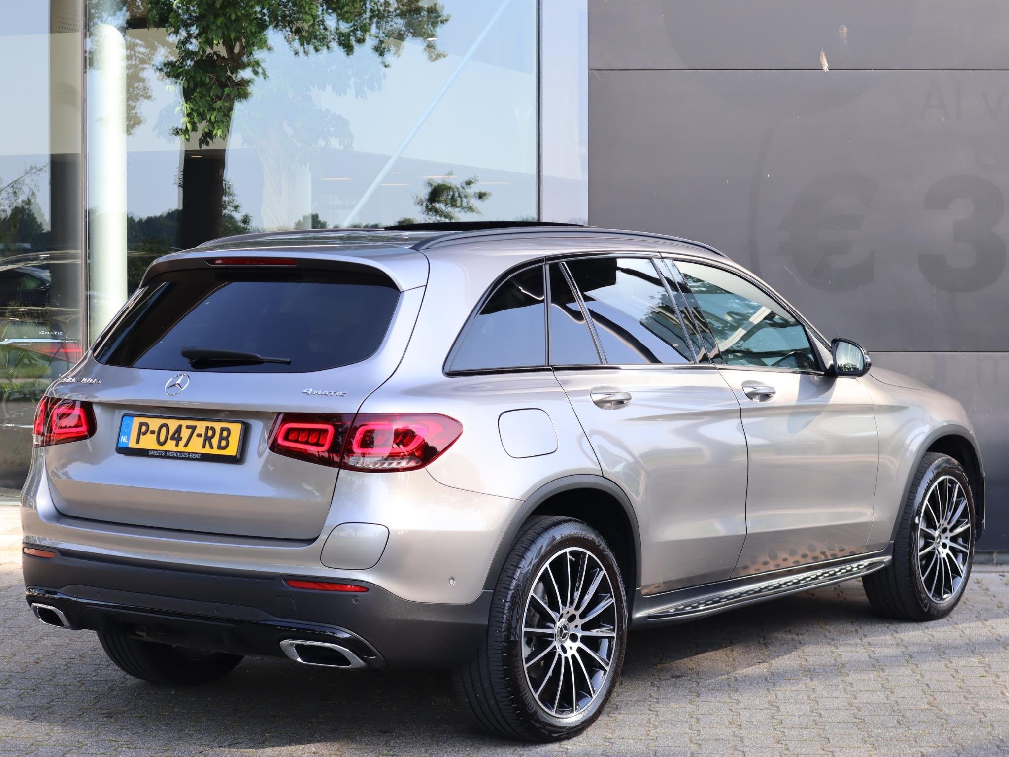 Mercedes-Benz GLC-klasse 300e 4MATIC Business Solution AMG, Auto's, Mercedes-Benz, 14 kWh, Gebruikt, 4 cilinders, 2000 kg