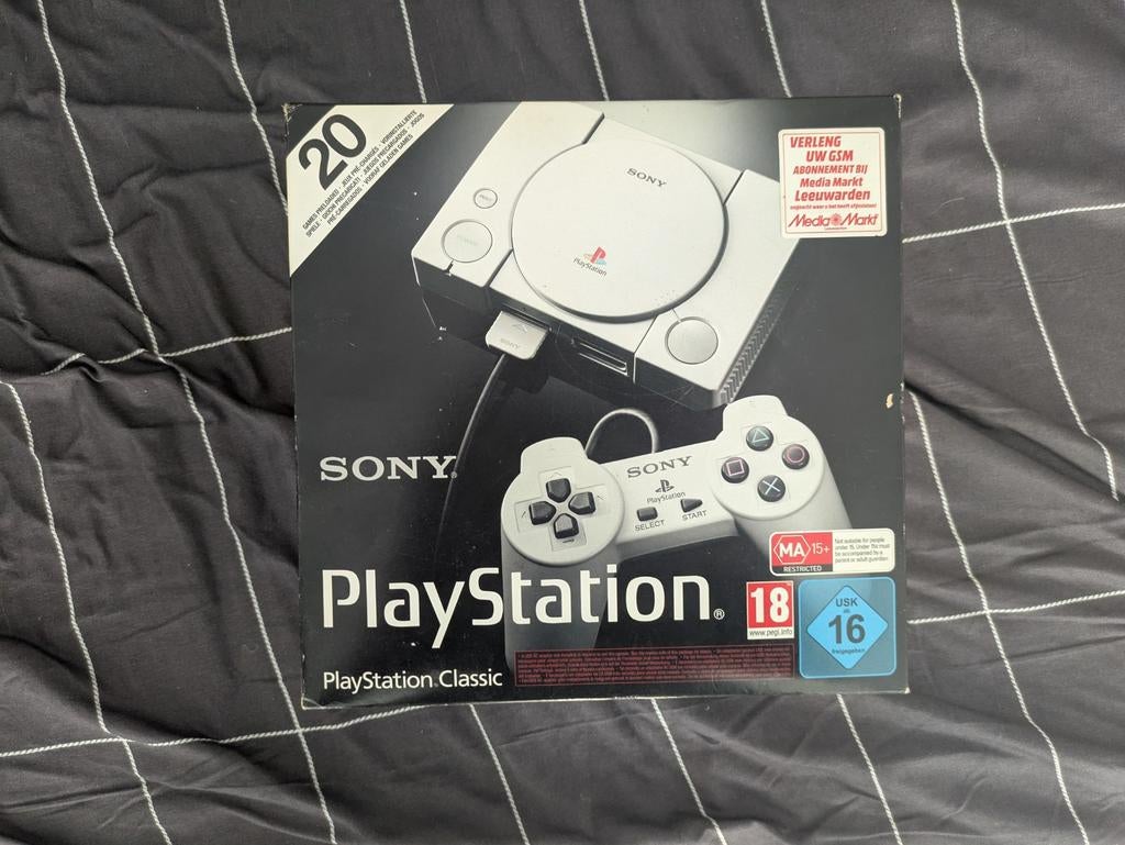 PlayStation Classic - Retro Gaming Console, Spelcomputers en Games, Spelcomputers | Sony PlayStation 1, Ophalen of Verzenden, Zo goed als nieuw