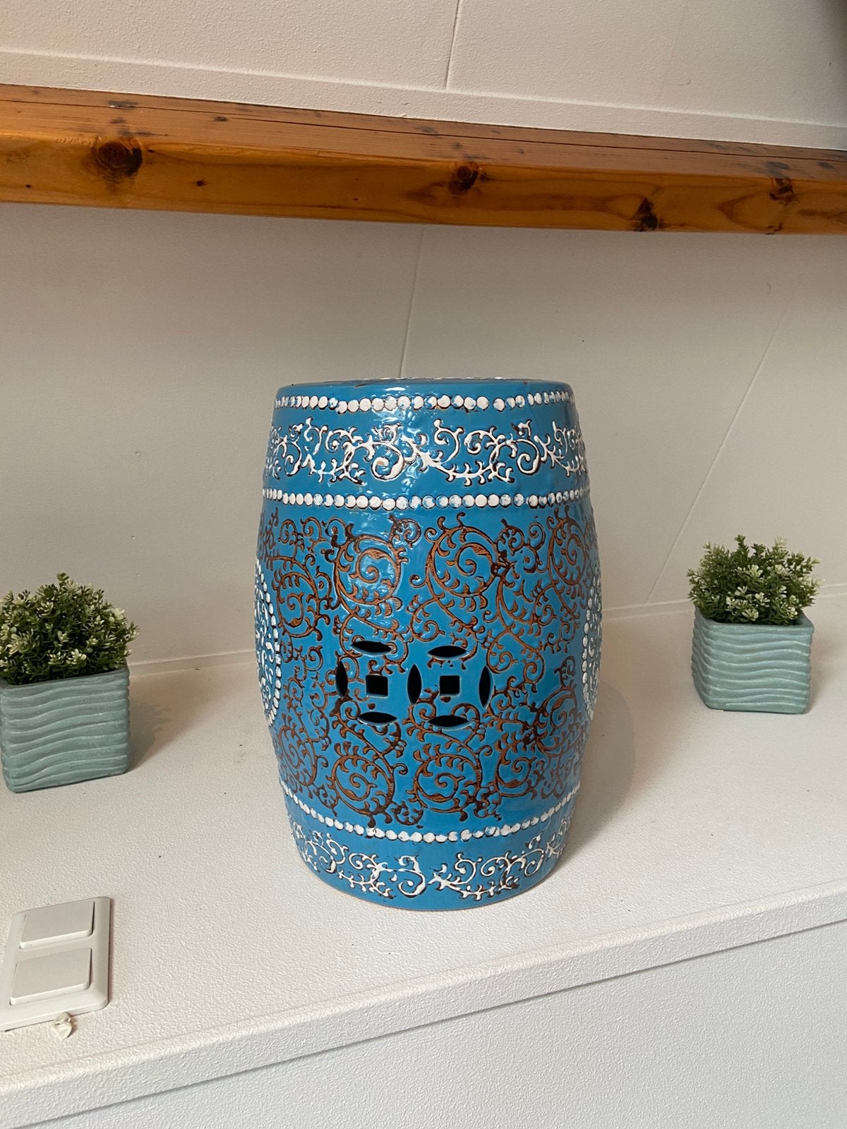 Keramische Oosterse kruk blauw 47 cm, Ophalen, Zo goed als nieuw, Hout