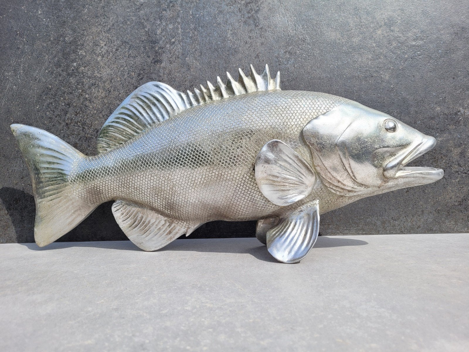 Grote visreplica wanddecoratie - wallart mancave - laatste!, 28 cm, Zilver, Verzenden, Composieten