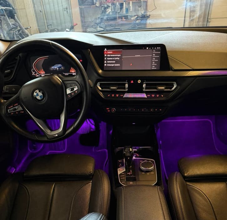 BMW 1-Serie 118i 136pk Aut 2021 Leer|Navi|Camera|M-stijl, Auto's, BMW, 136 pk, Blauw, Particulier, Multifunctioneel stuurwiel