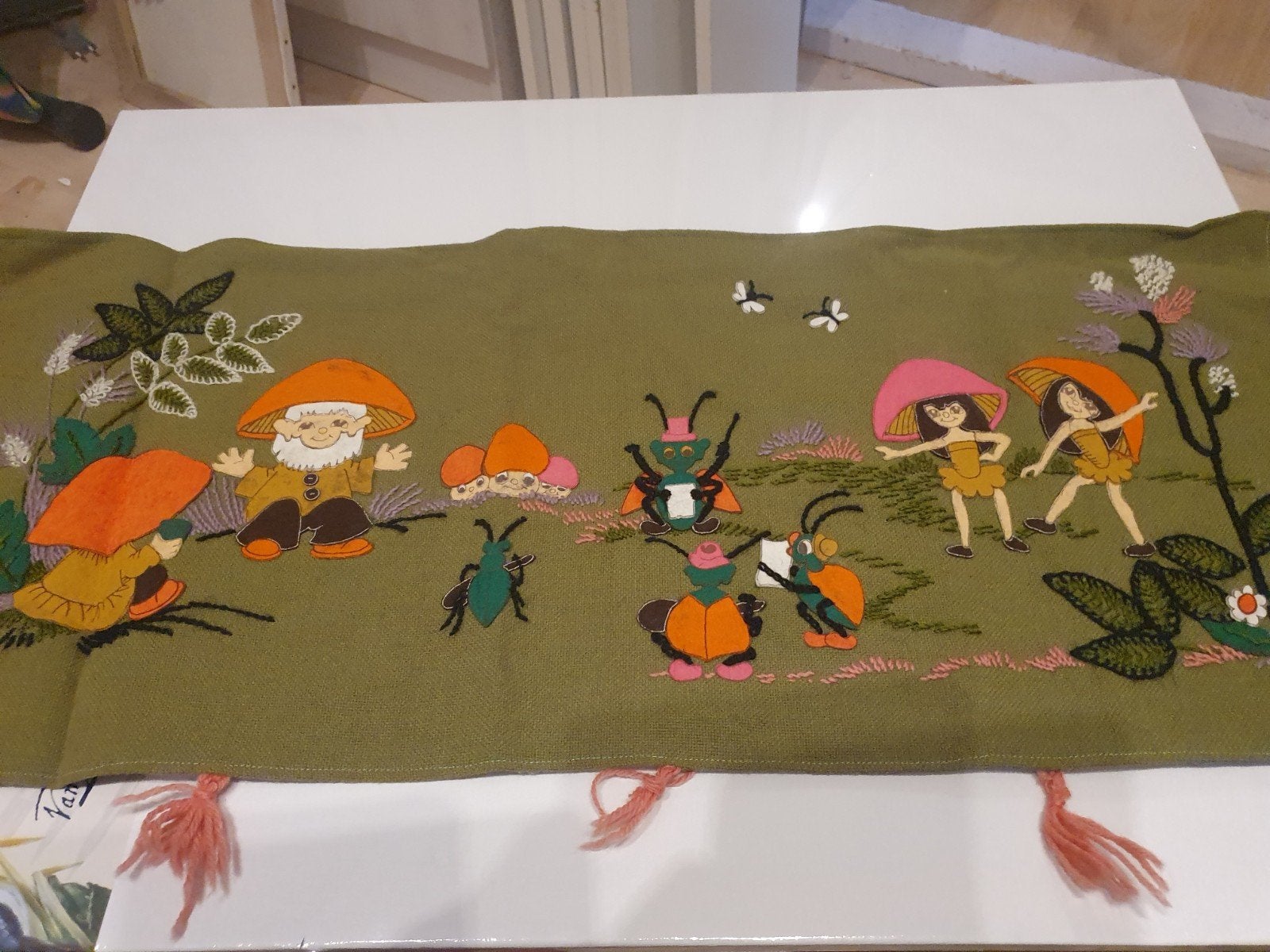 Vintage geborduurde wandkleden met sprookjesfiguren, Ophalen of Verzenden