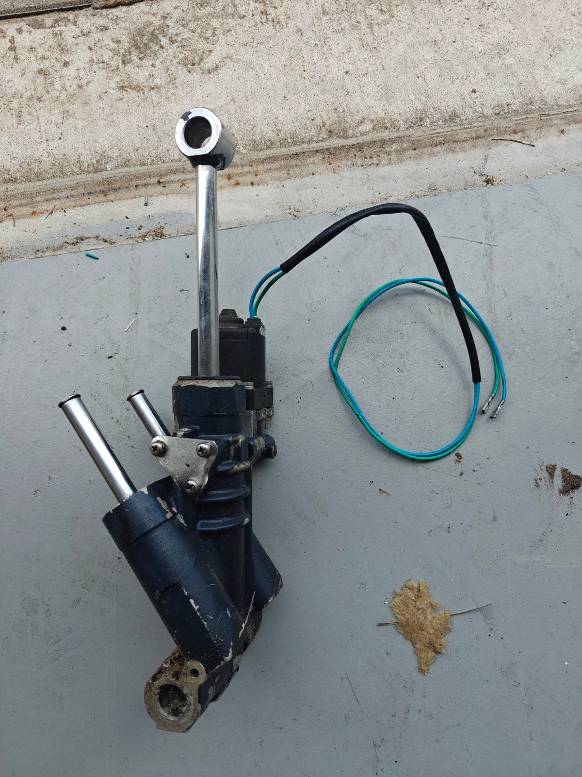 Trim motor Evinrude, Ophalen, Motor en Techniek, Motorboot