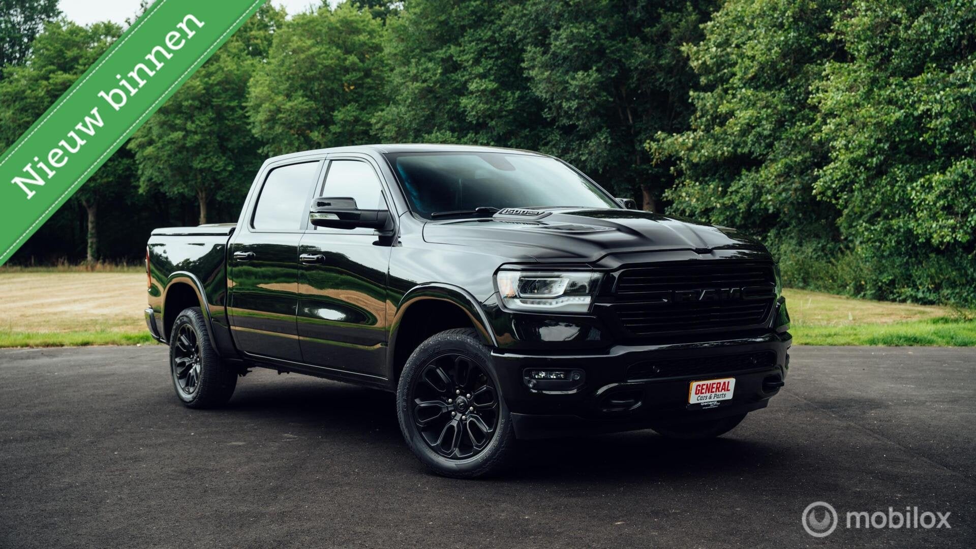 Ram 1500 Laramie Night Crew Cab 4x4, Auto's, Dodge, Automaat, Gebruikt, 5654 cc, 2752 kg
