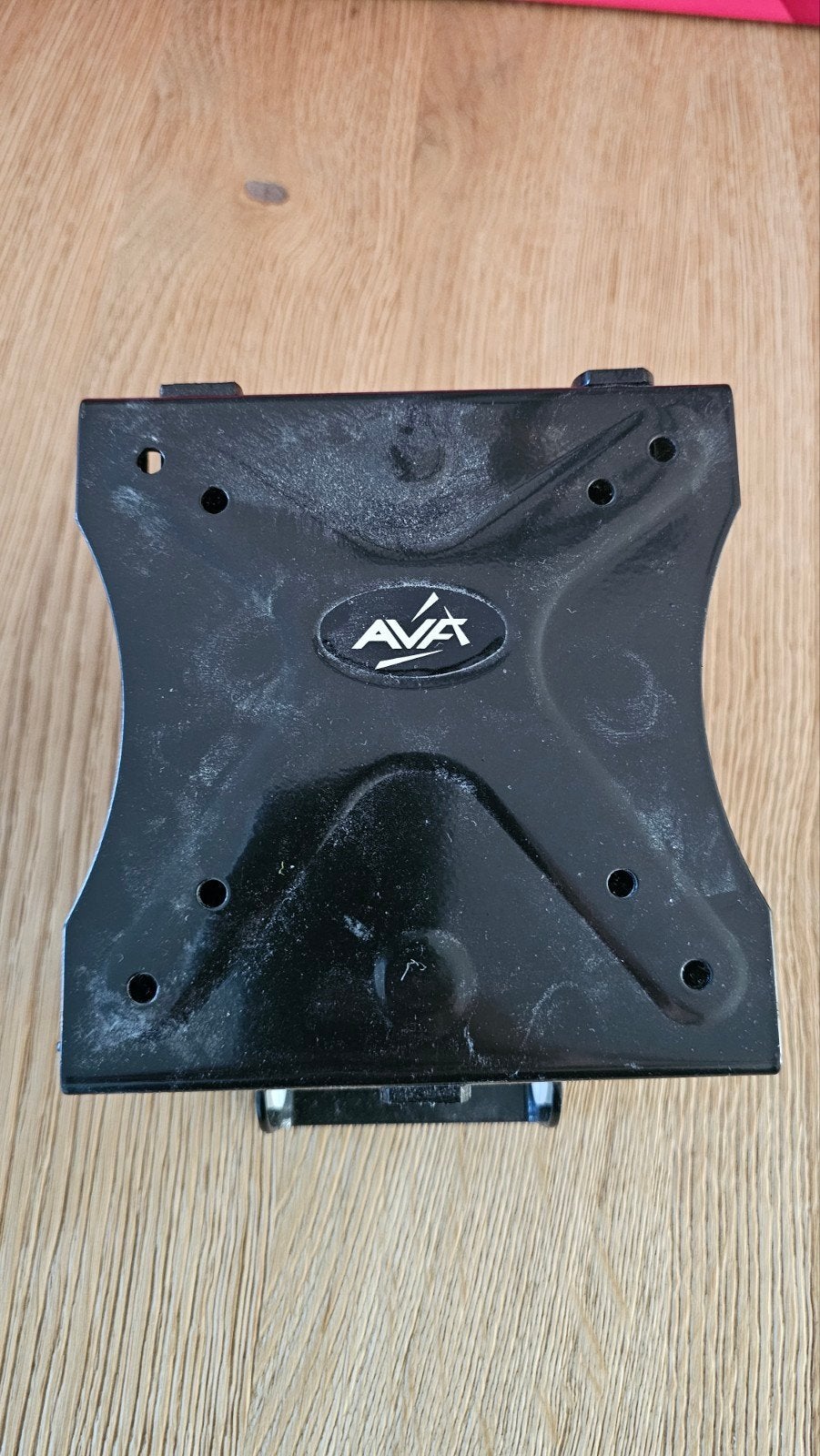Muurbeugel voor flatscreen TV met bevestigingsmateriaal, Ophalen, Zo goed als nieuw
