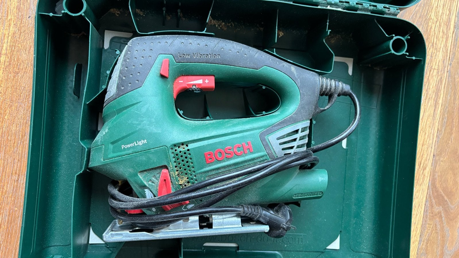 Foto 4 van Bosch PST 900 PEL decoupeerzaag met koffer