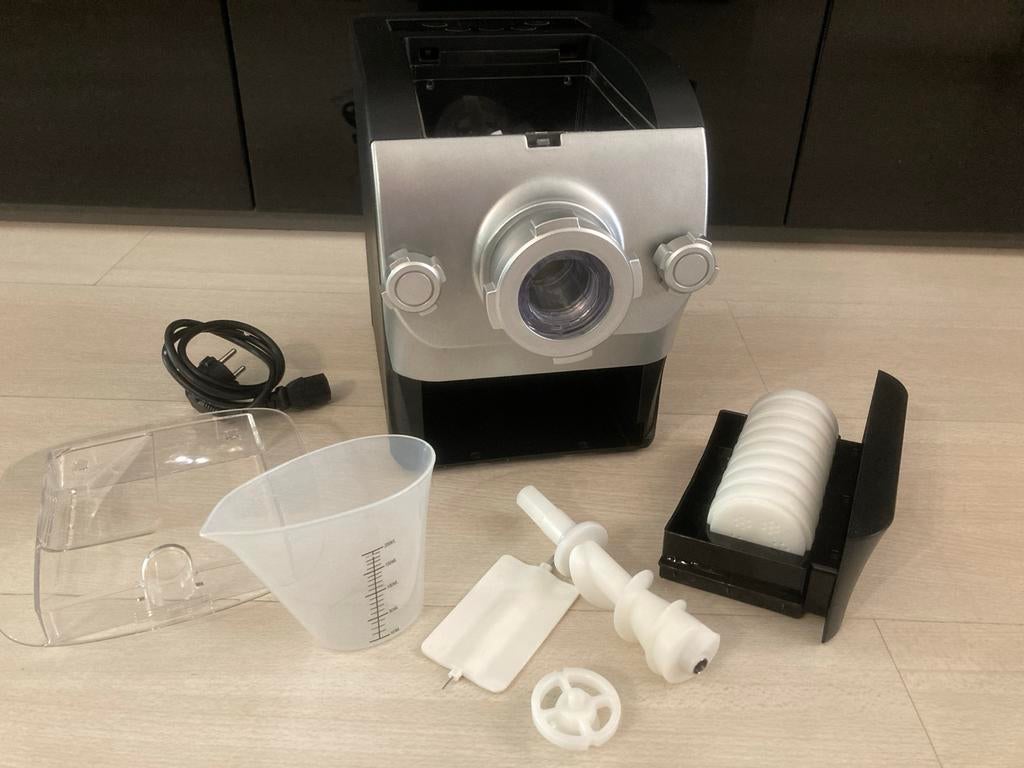 SilverCrest Pastamaker - Zo goed als nieuwe pasta maker, Witgoed en Apparatuur, Keukenmixers, Minder dan 1 liter, Ophalen of Verzenden