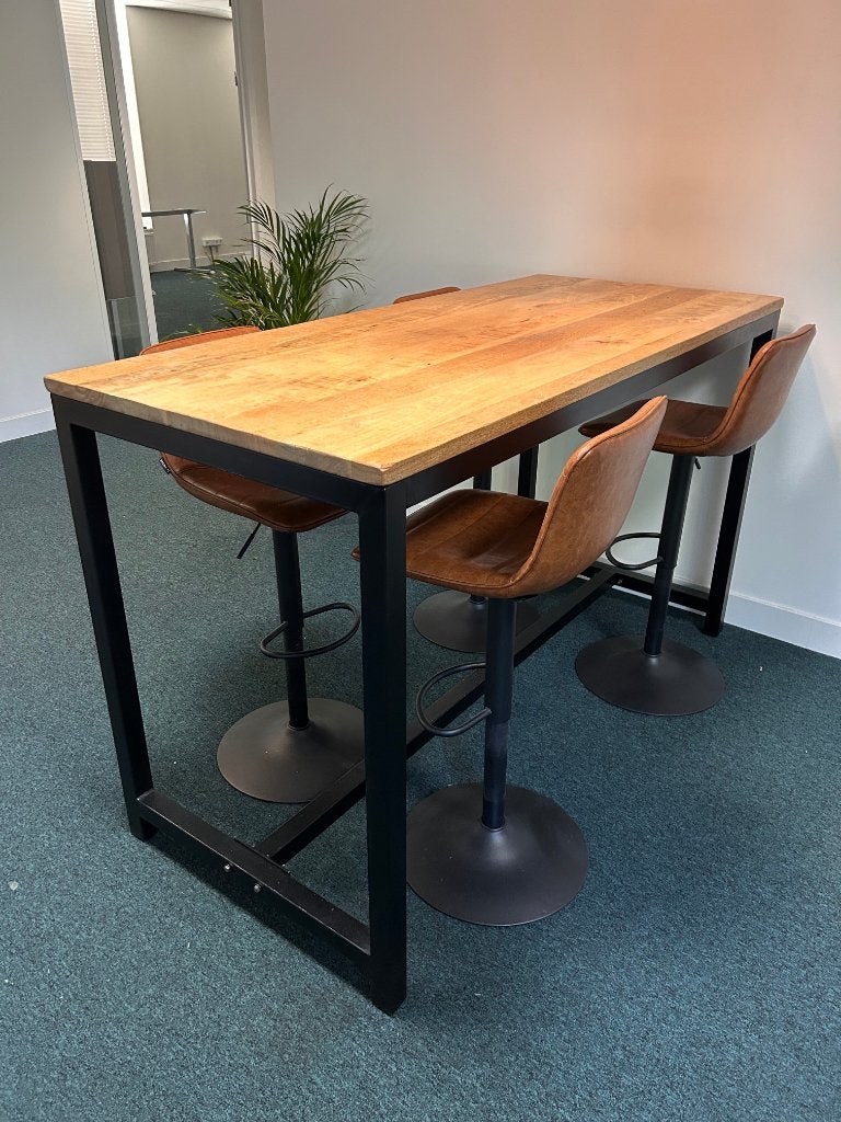 Complete bartafel set te koop, Huis en Inrichting, Tafels | Eettafels, Ophalen, 100 tot 150 cm, 50 tot 100 cm, Zo goed als nieuw