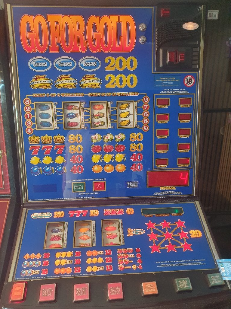 Te koop go for gold, Verzamelen, Automaten | Gokkasten en Fruitautomaten, Euro, Ophalen, Gebruikt, Met sleutels